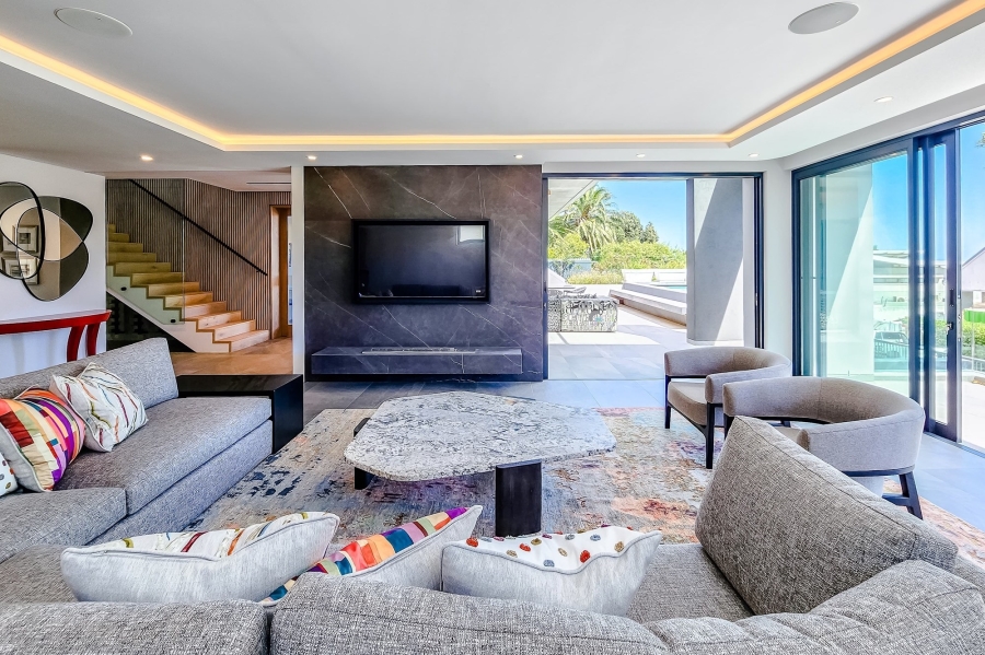6 Bedroom Property for Sale in Camps Bay Western Cape